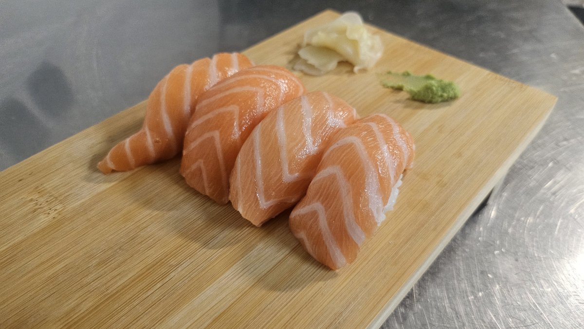 Nigiri Saumon (4pcs)
