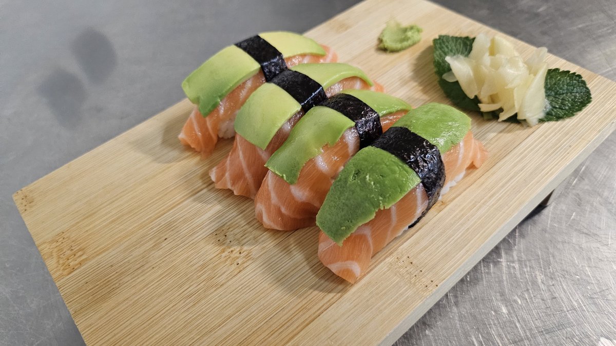 Nigiri Saumon Avocat (4pcs)